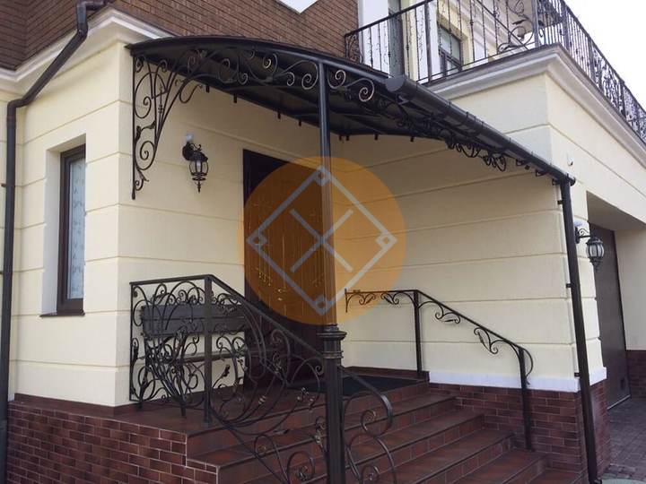 полуарочный навес к дому